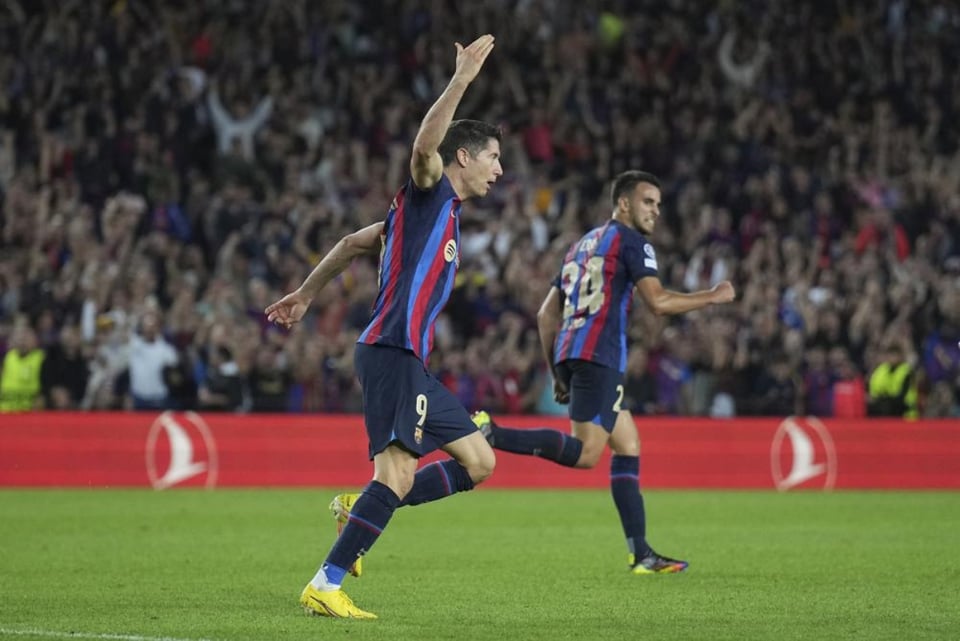 El FC Barcelona sigue con vida en la Champions League tras empatar contra el Inter de Milán
