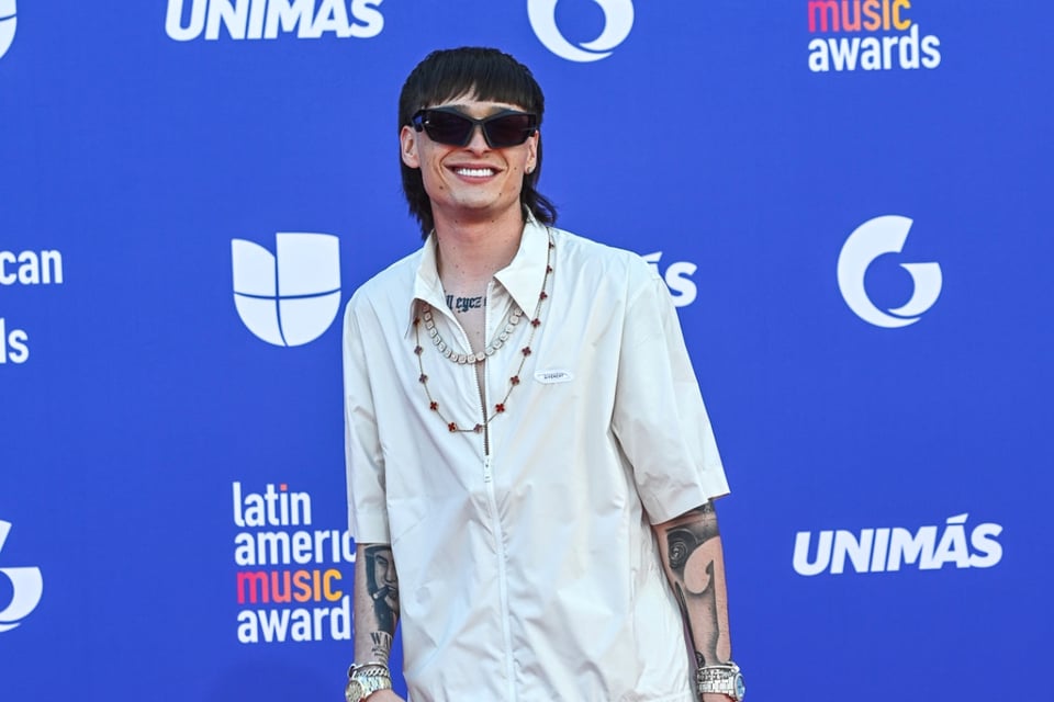 Peso Pluma, VMAs 2023, premios, música, EEUU, cantante