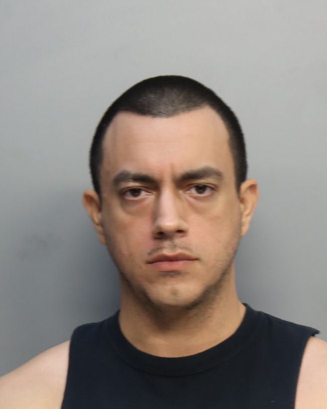 Sean Edward Uribe, arrestado,incidente ,Miami, Ross