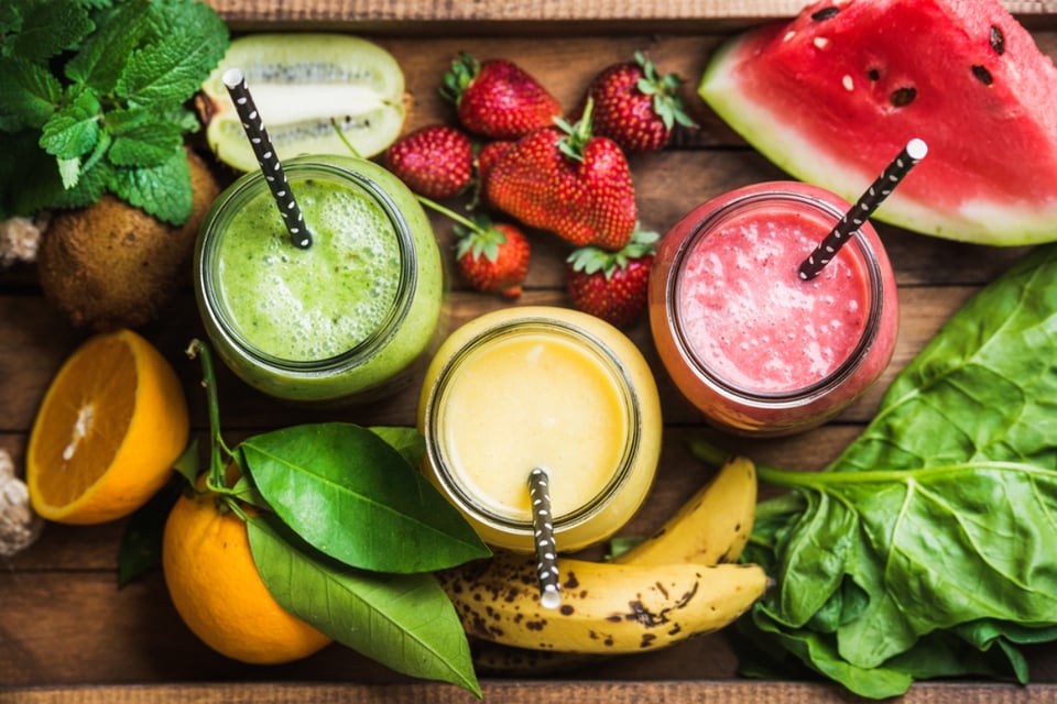 Tres licuados fáciles y nutritivos para ganar masa muscular y refrescarte este verano