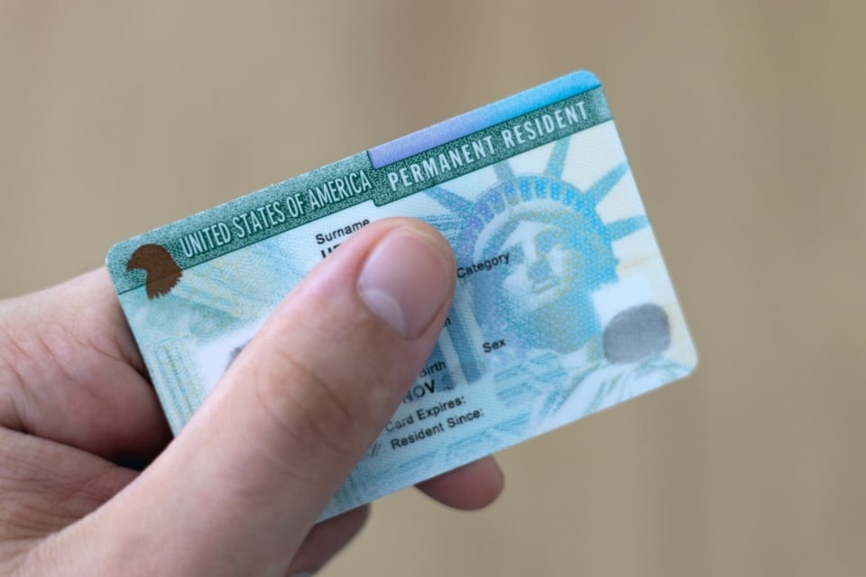 Multa por no portar la Green Card
