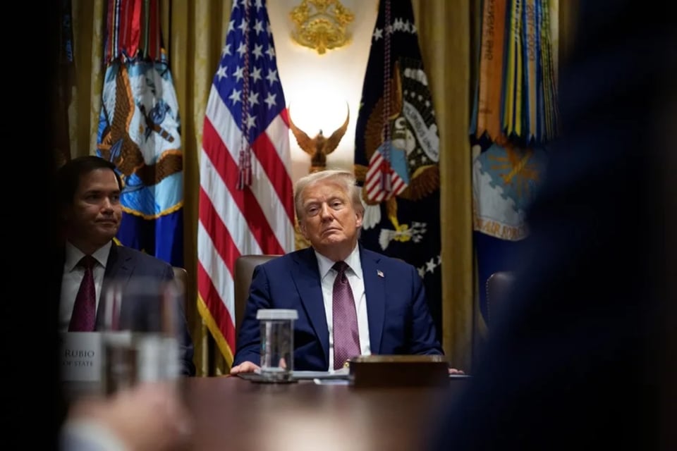 Trump, afónico, discusión comercial, MundoNOW