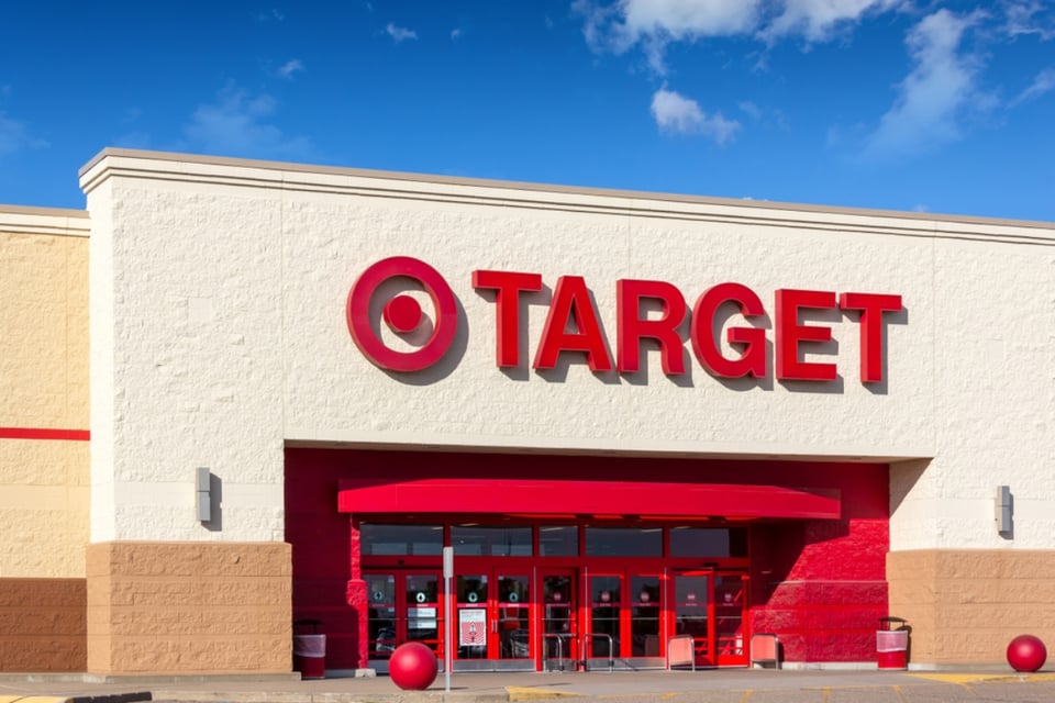 Retiran más de un millón de quitamanchas por riesgo bacteriano: alertan a consumidores de Walmart y Target