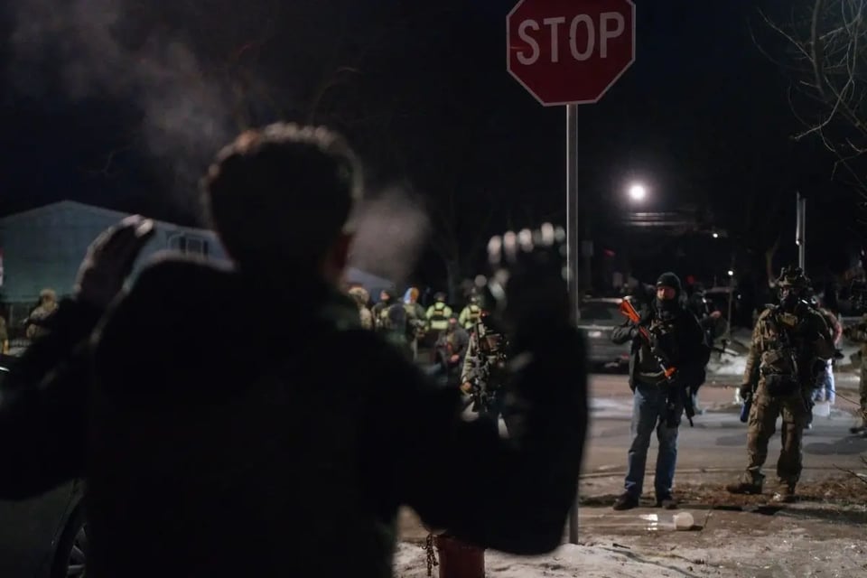 ICE dispara en la pierna a migrante venezolano en operativo de Minneapolis