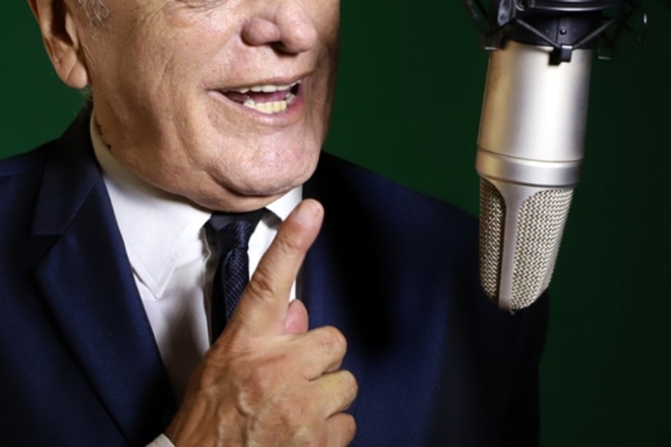 Adiós a una leyenda del doblaje: muere Carlos Becerril, voz inolvidable del cine y la animación