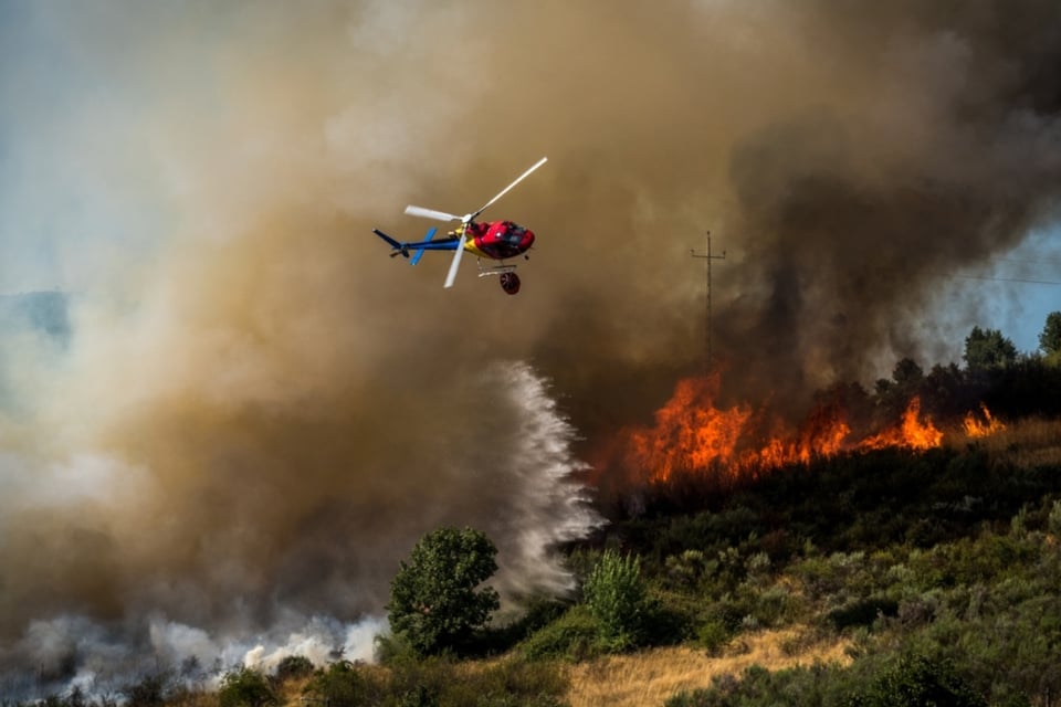Incendios fuera de control en Utah obligan evacuaciones y encienden alerta por clima extremo