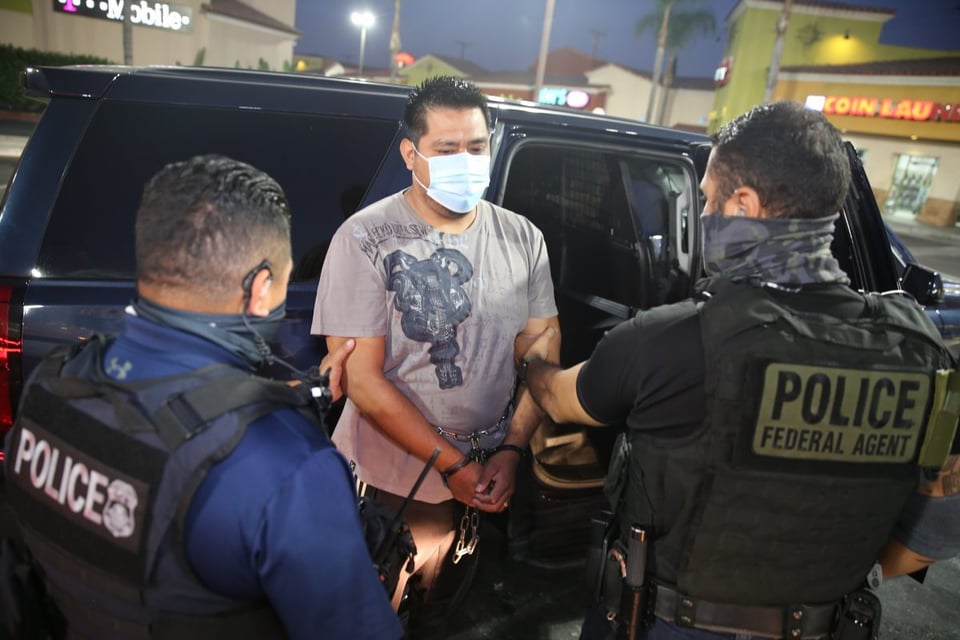 https://www.ice.gov/multimedia Continuarán redadas ICE