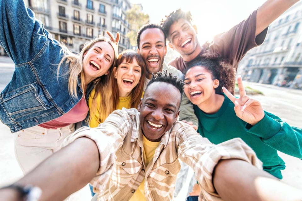 Mamdani lanza un programa de empleo juvenil para 100.000 jóvenes del Bronx y Harlem