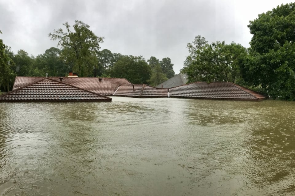 Inundaciones golpean Indiana: cinco muertos y cientos de evacuados en una crisis histórica
