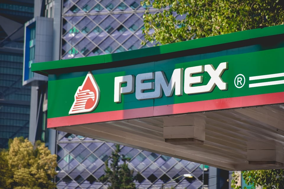 Hallan dos túneles secretos conectados a ductos de Pemex: así operaba el robo de combustible