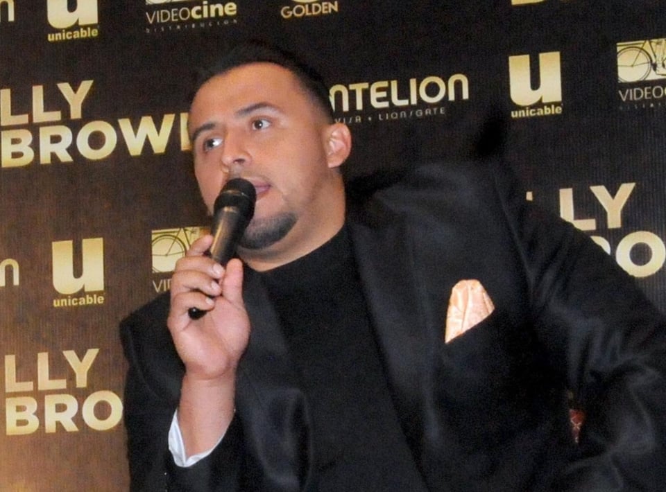 Juan Rivera paraliza las redes tras aparecer sin camiseta y le dicen ¿Striper?