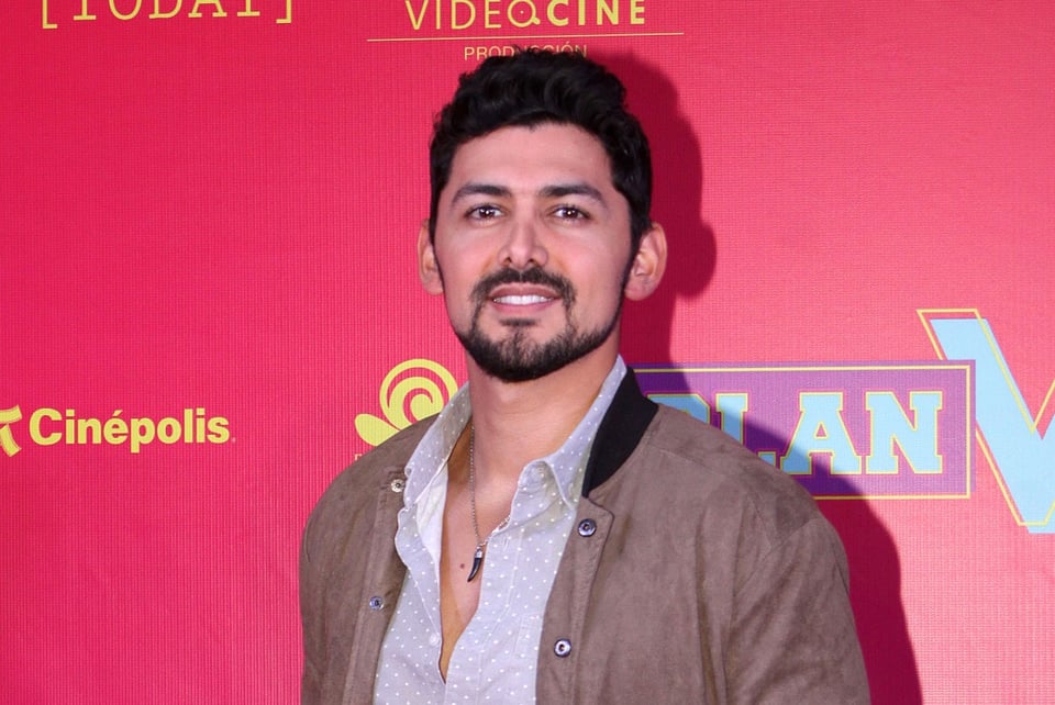 Miguel Martínez, actor de Televisa, se viste de luto tras dura pérdida