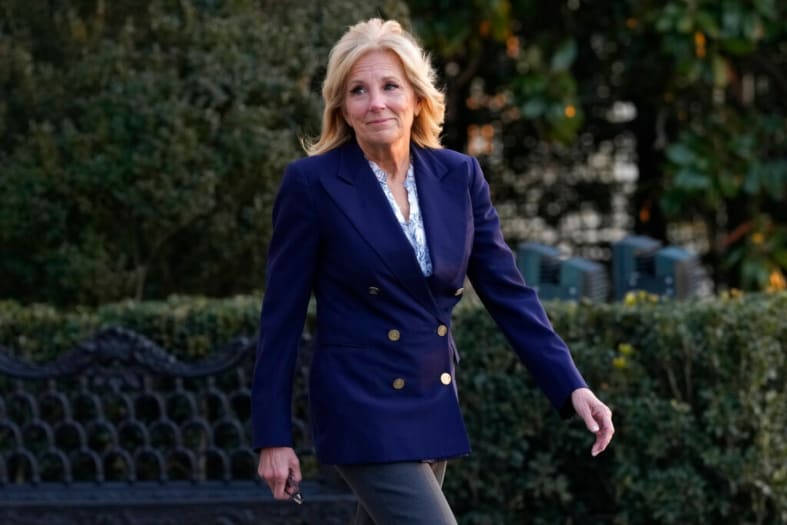 Jill Biden caught kissing Kamala Harris’ husband before the State of the Union causes a stir on social media