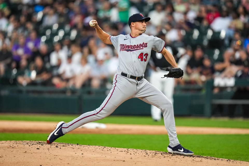 Aarón Sánchez, #43. los Mellizos de Minnesota, lanzador, béisbol