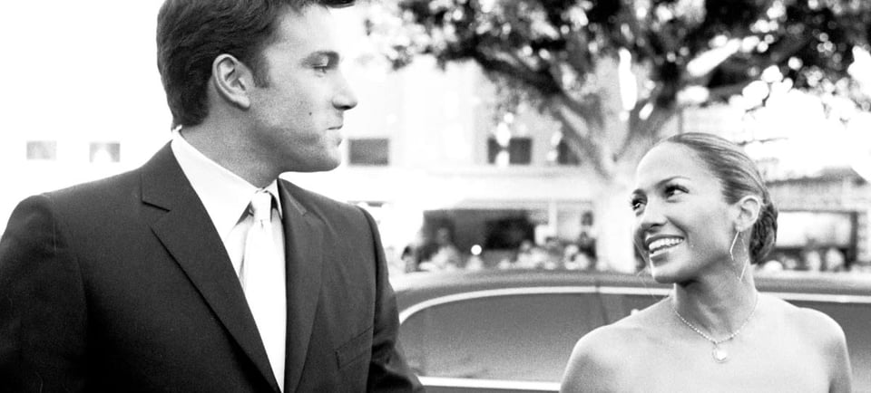 It’s out there! In the middle of her birthday, JLo shared shocking images kissing Ben Affleck and wearing little clothing (PHOTOS)