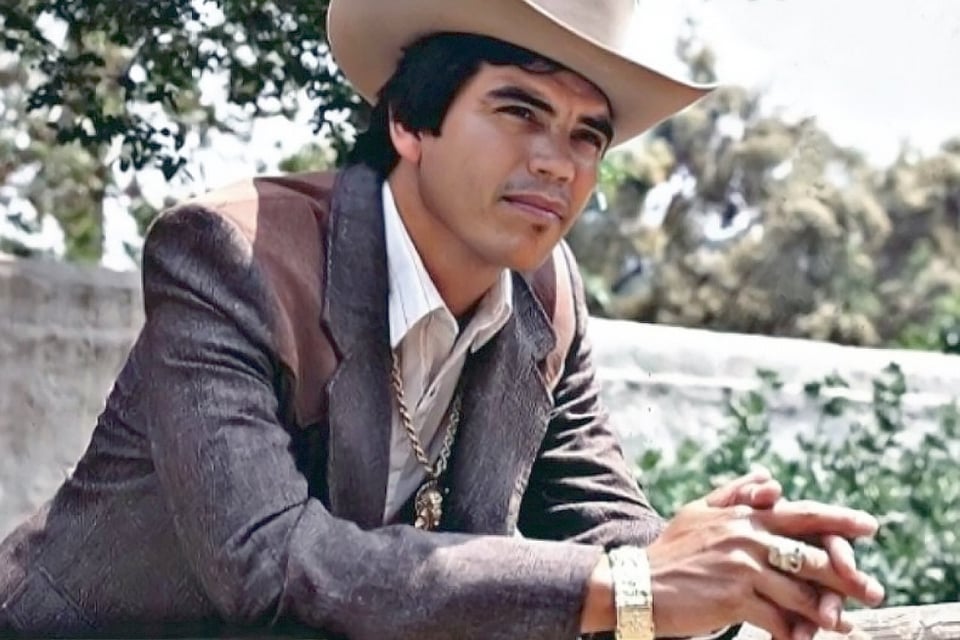 organized crime, mexico, entertainment, singer, celebrities