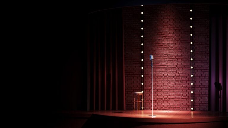 Muere el comediante Adrián Estrada tras sufrir depresión