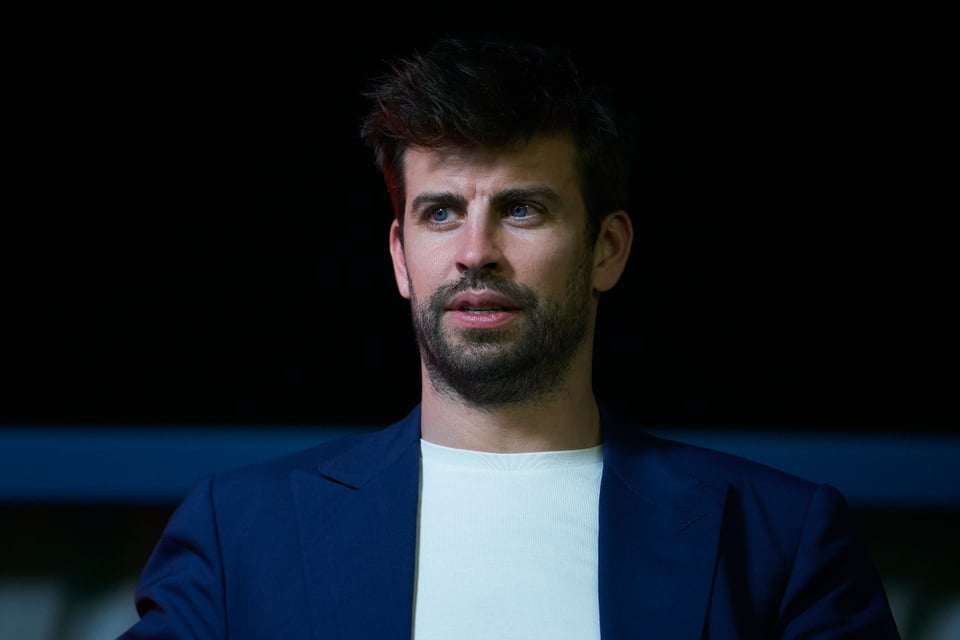 ¿Continúa con las infidelidades? Captan a Piqué con otra mujer que no es Clara Chía