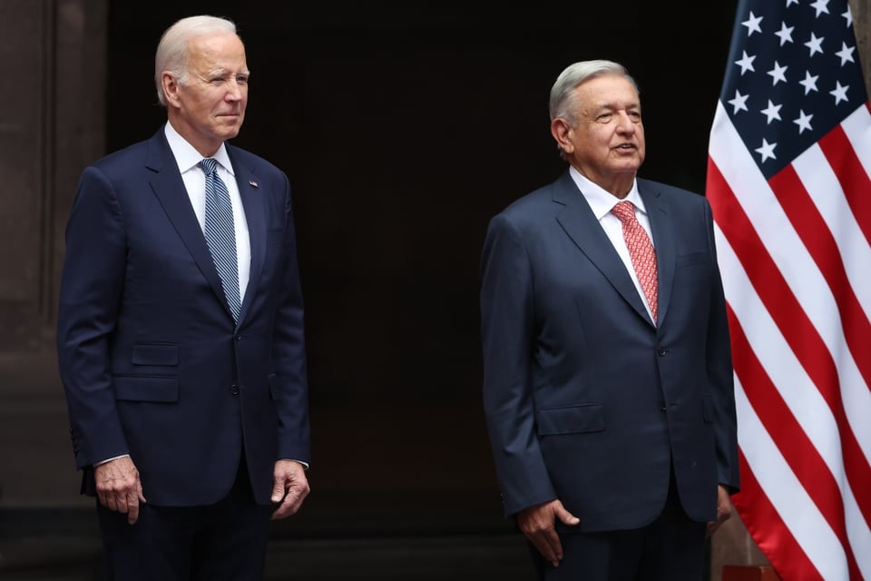 López Obrador hace petición a Biden en su visita a México