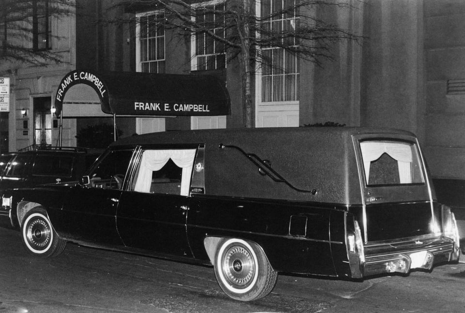 The photo of John Lennon's corpse