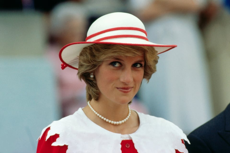 Tras muerte de la reina Isabel, resurgen fotos del accidente de la princesa Diana y teorías de su deceso