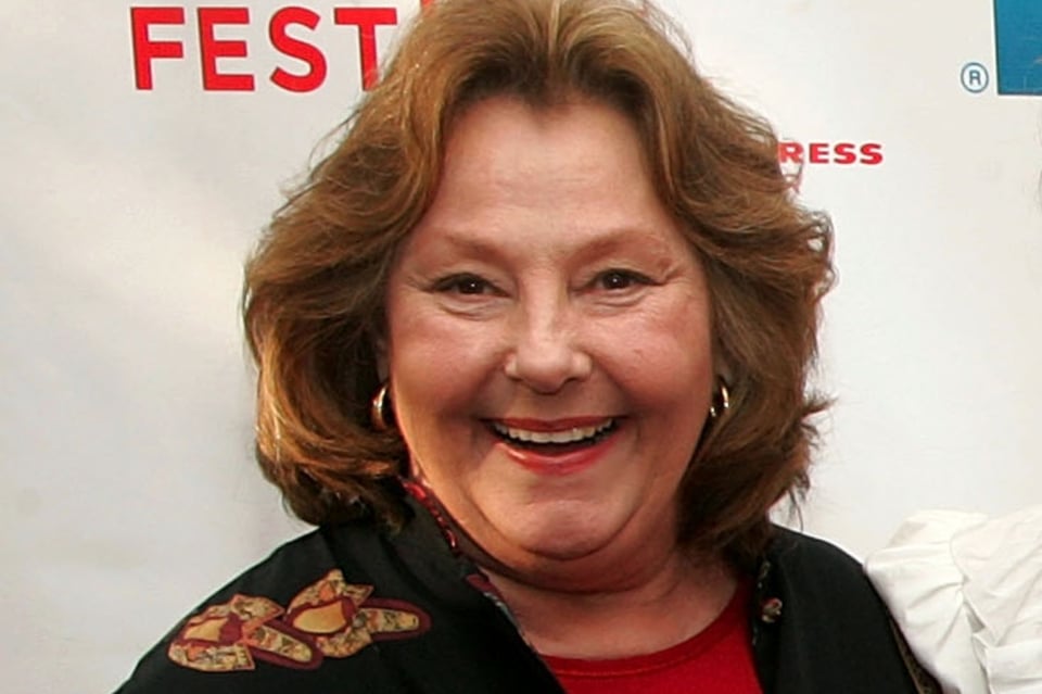 Muere Carlin Glynn actriz de ‘Sixteen Candles’ a los 83 años featured image
