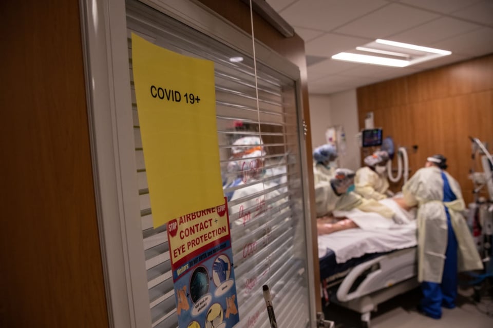 Dos nuevas variantes del coronavirus ganan terreno en Estados Unidos