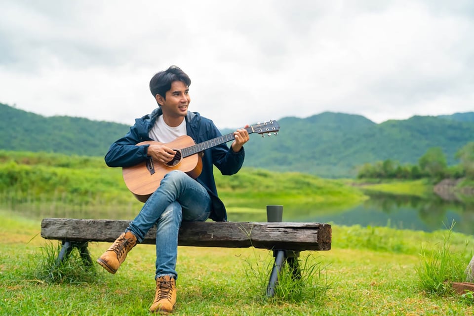 Guitarra, lecciones, como superar una ruptura, hombre, música.