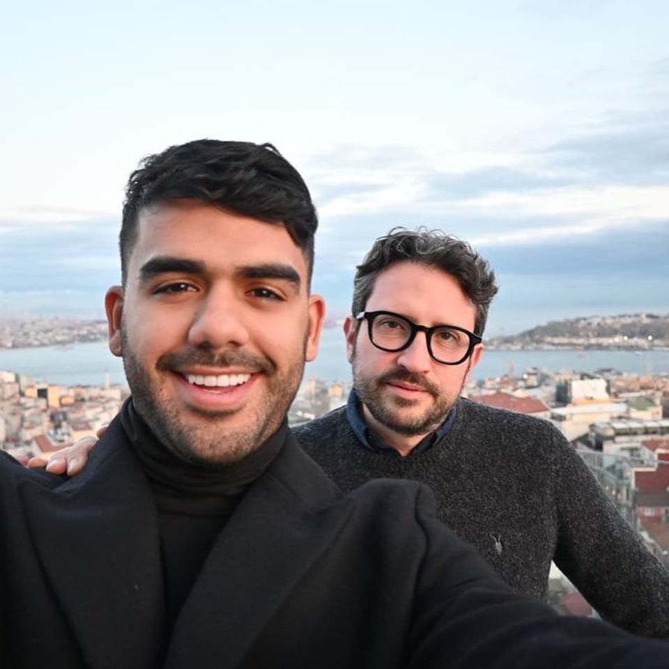 Carlos Adyan y Carlos Quintanilla, el inicio de una historia de amor