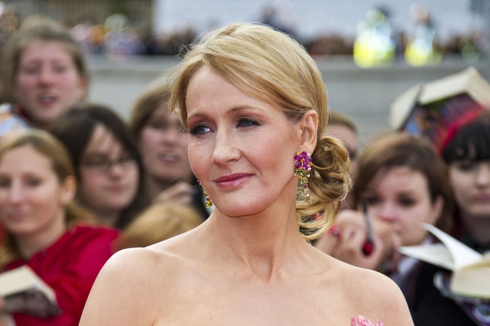 JK Rowling publica tuit donde deja claro su transfobia