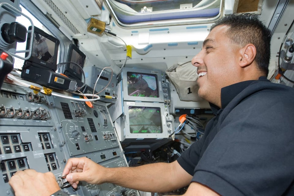 7 hispanos que han viajado al espacio con la NASA