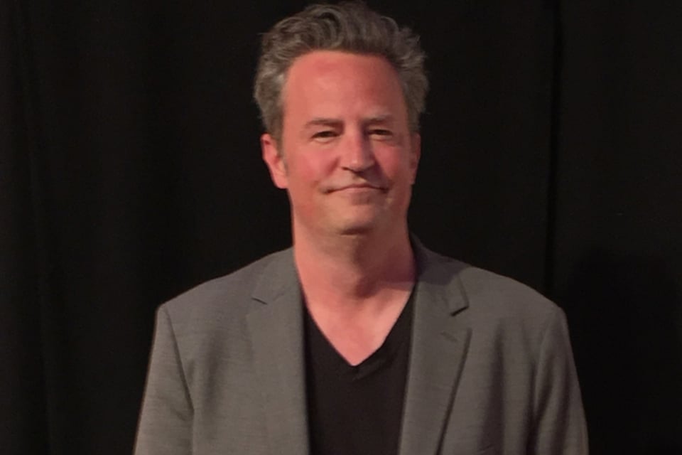 Actor, Chandler Bing, famoso, muerte, Hollywood