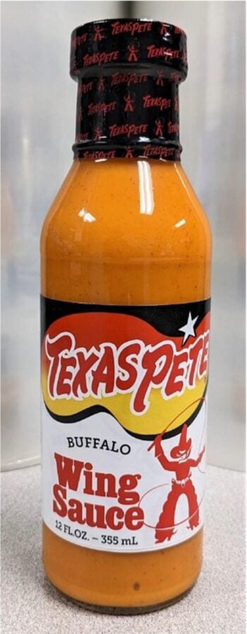 Emiten recall de salsa búfalo para alitas por riesgos de intoxicación