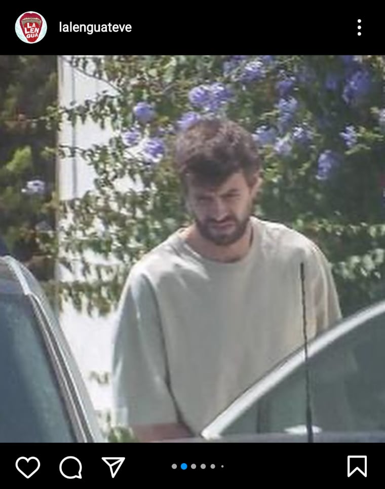 Piqué afuera casa Shakira