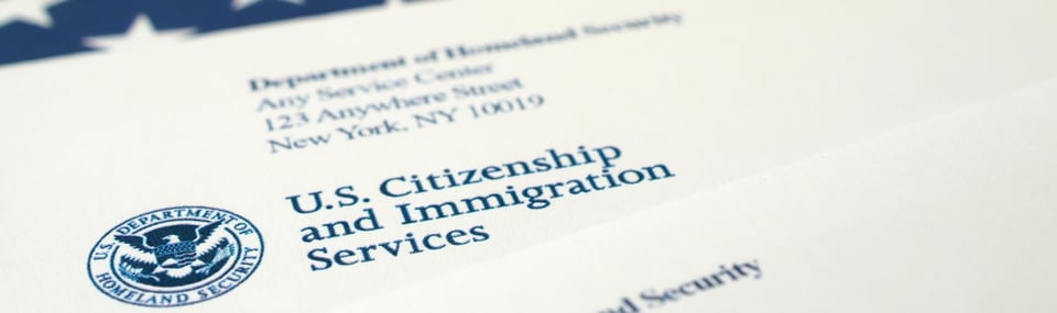 USCIS envía señalamiento a inmigrantes por la Green Card