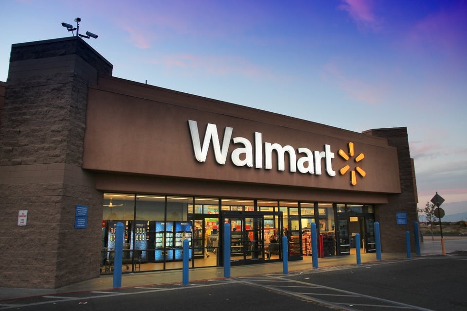 Technical Issue at Walmart, money, stores- Problema técnico en Walmart, dinero, tiendas