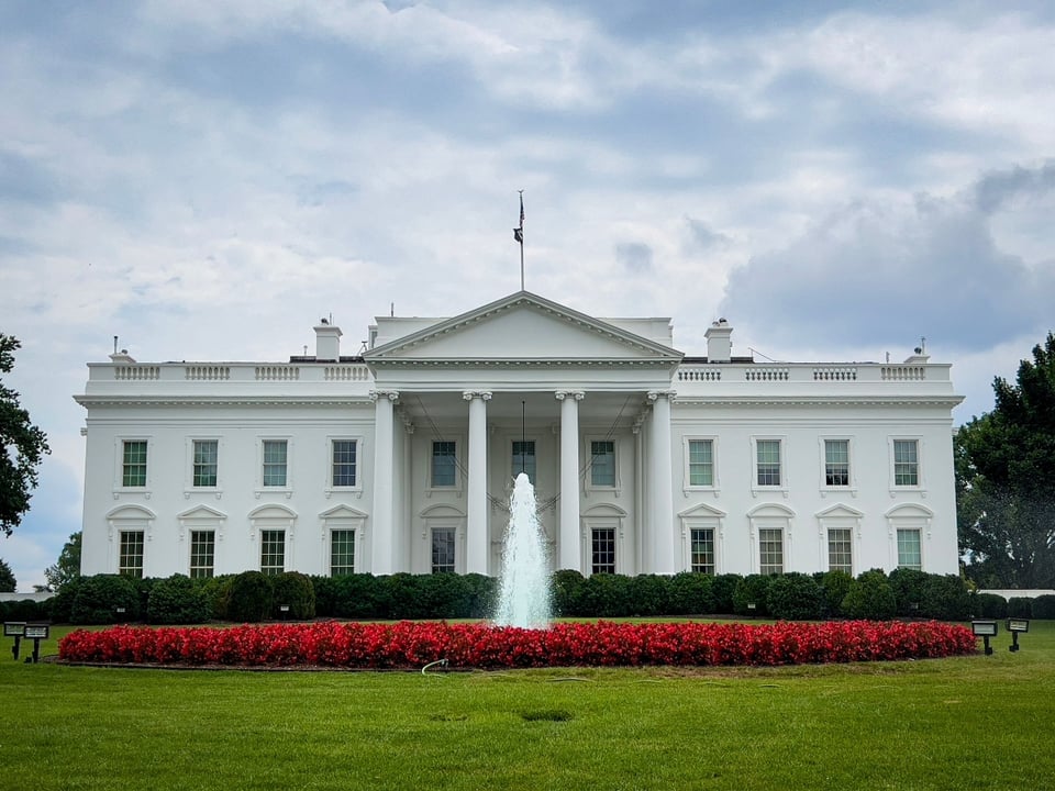 La Casa Blanca alerta de una posible ola de covid-19 por Navidad