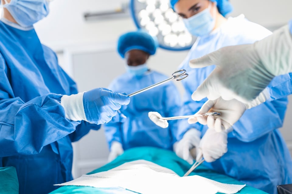 doctores, operación, cirugía, mundonow, complicaciones