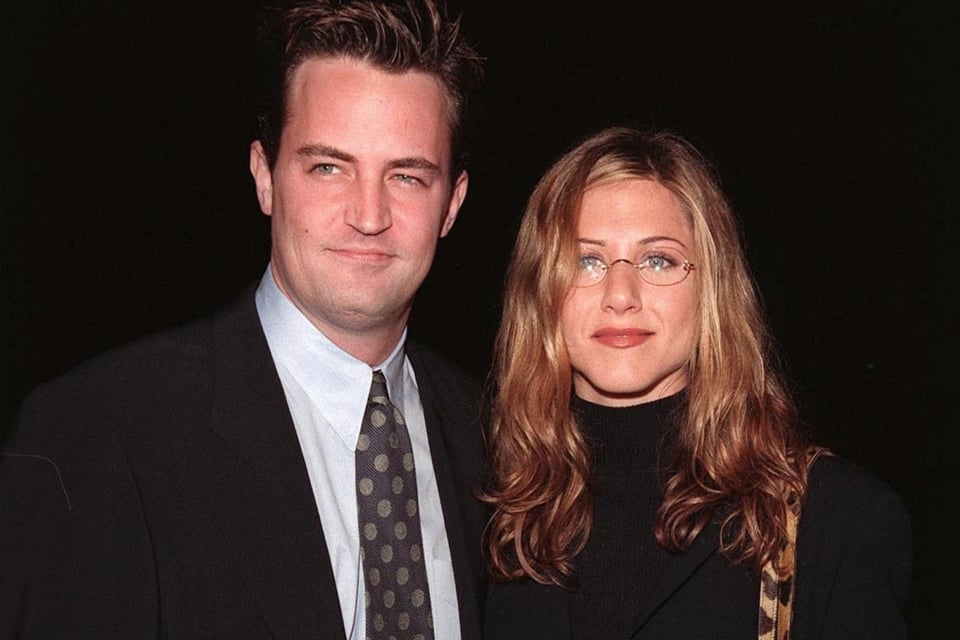 Actor, Matthew Perry, vida, imágenes, bañera, muerte, MundoNOW