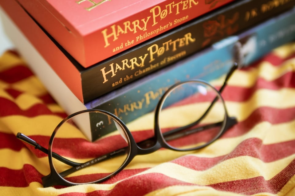 Fallece Simon Fisher-Becker, actor de Harry Potter, a los 63 años featured image