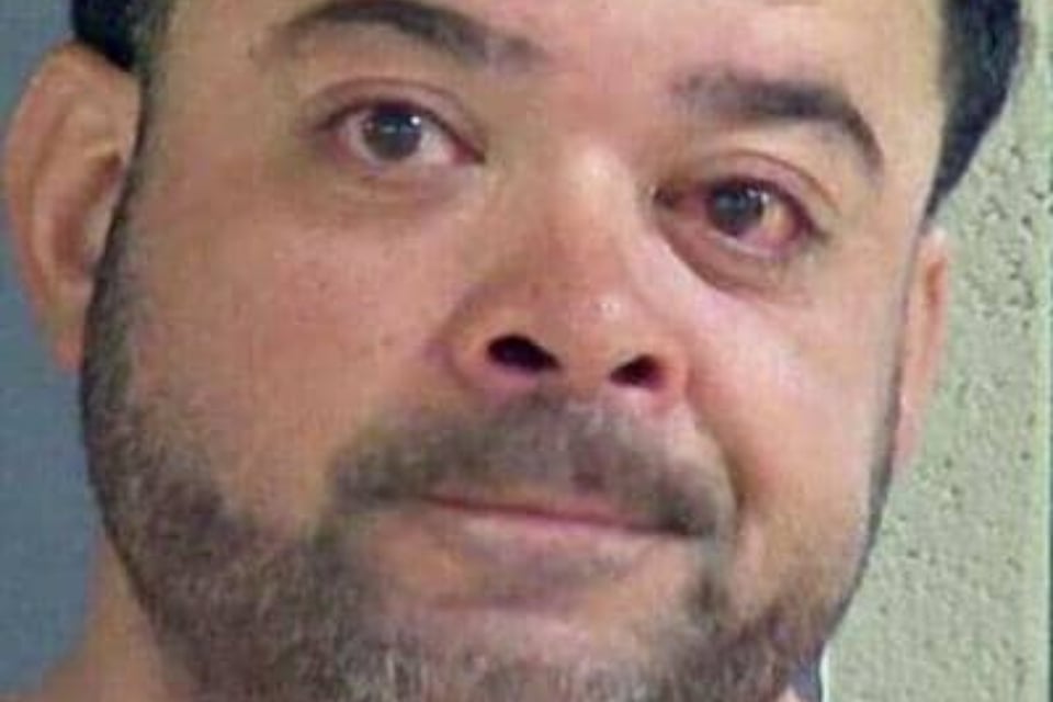 Hispano encarcelado por conducir con la matrícula del auto vencida