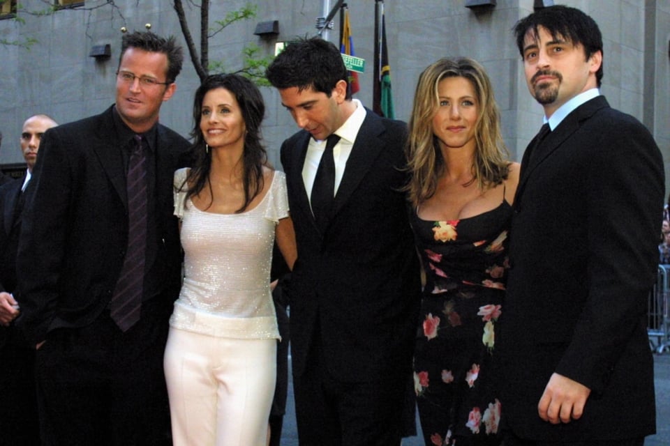 Chandler Bing Legacy, On-Screen Friendship, Lasting Connections, Impact on Fans