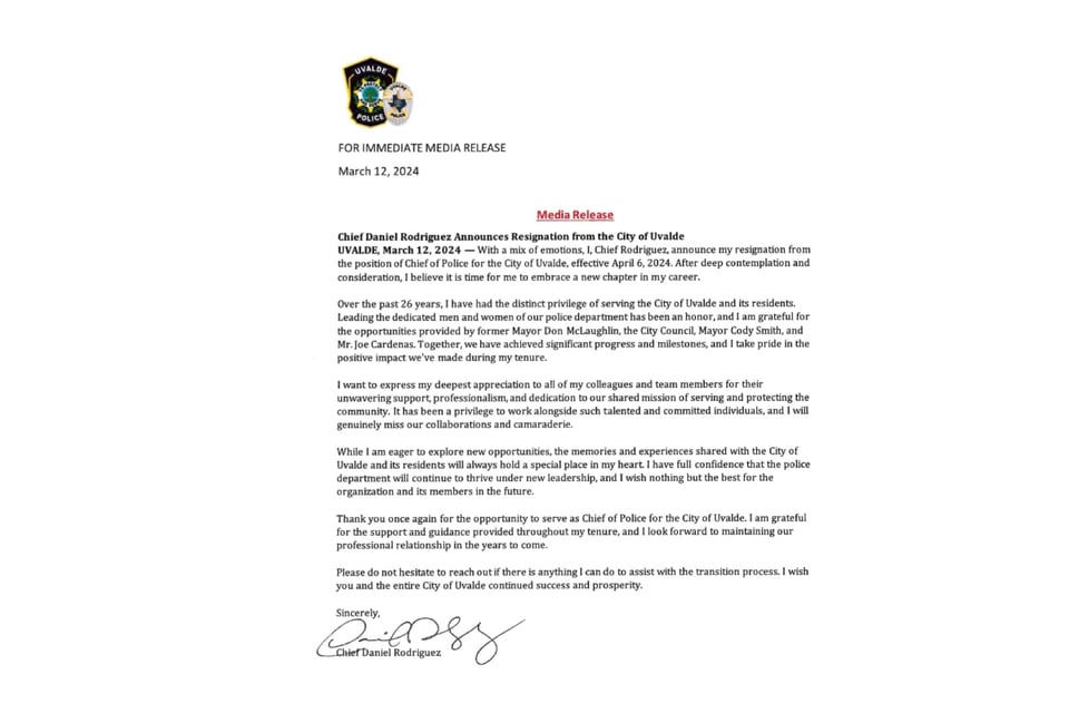 Resignation, Chief of Police, Uvalde, Report, Shooting in Texas, Daniel Rodríguez, MundoNOW