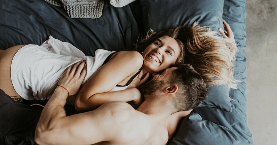 Unos individuos compatibles con horóscopo