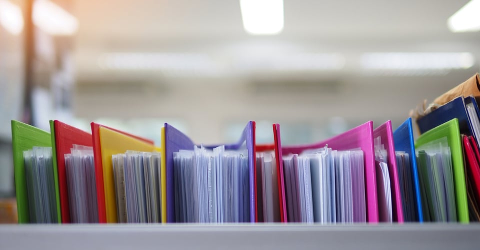 Unas peticiones de perdón en un archivero
