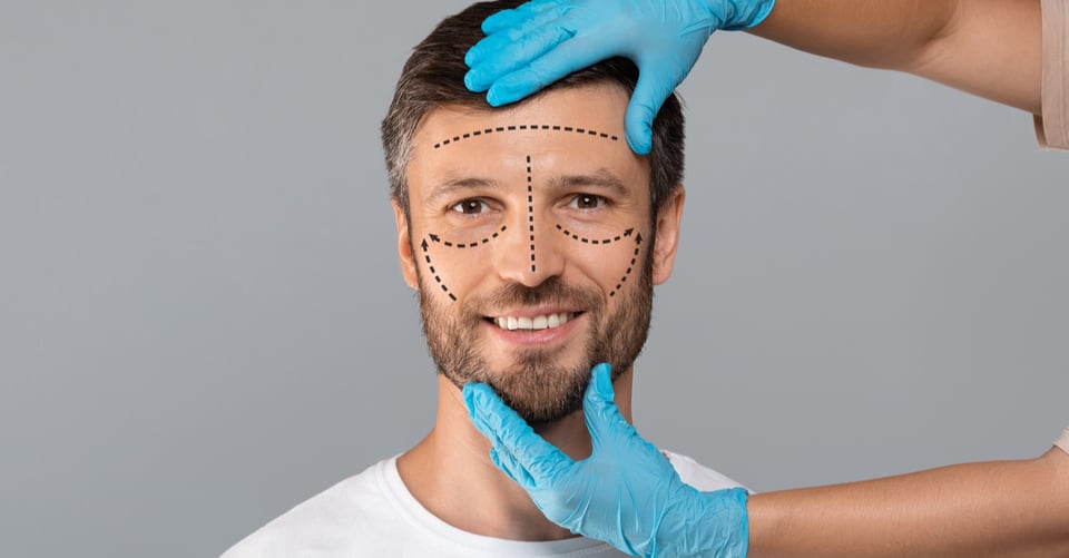 Cirugía plástica para hombres: los 10 procedimientos más comunes para caballeros