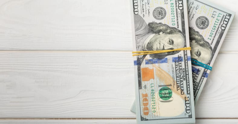 How much does it cost to apply for residency in the US?