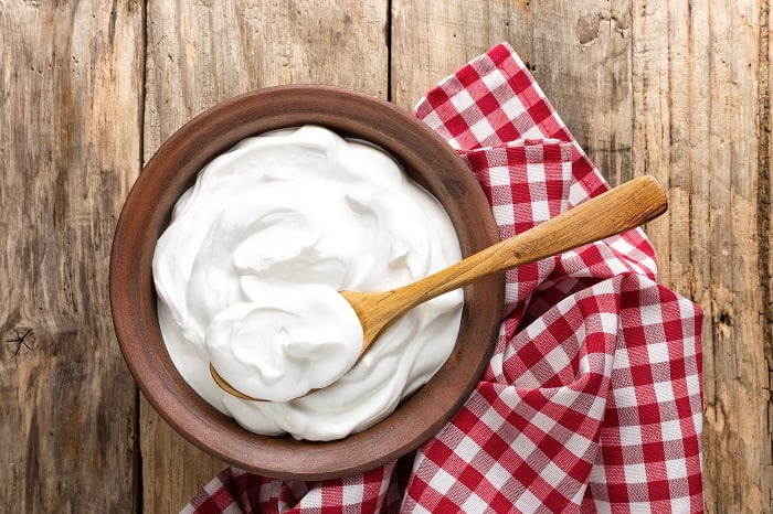 yogur griego, crema, mantel de cuadros rojos, Sabor, MundoNOW