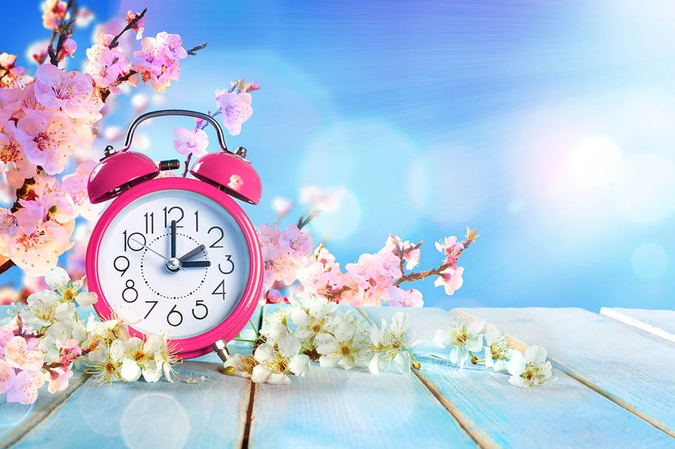 Reinicia tu reloj y tu mente: aprovecha al máximo el horario de verano