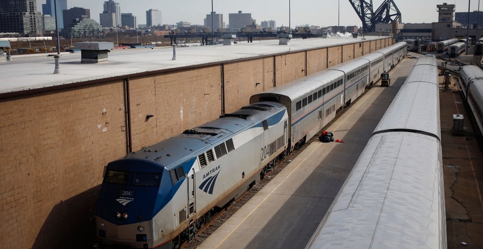 Se descarrila tren de Amtrak en Missouri; se confirman muertos